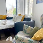 Duplex In The Heart Of With Fantastic Views גנט