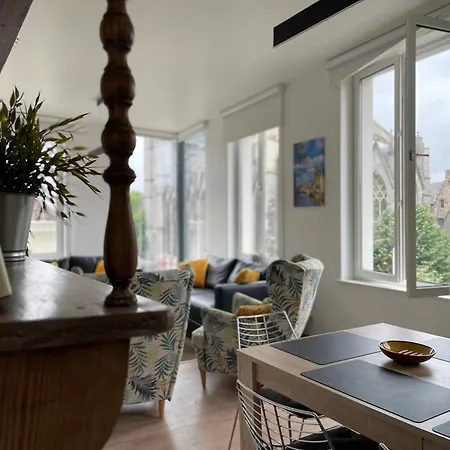 Duplex In The Heart Of With Fantastic Views