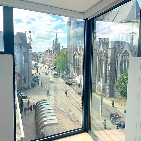 아파트 Duplex In The Heart Of With Fantastic Views 헨트