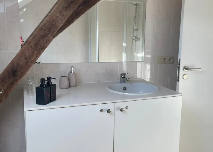 Duplex In The Heart Of With Fantastic Views 헨트